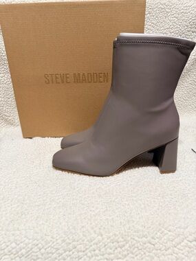 Steve Madden Gray-Taupe Block Heel Ankle Boots